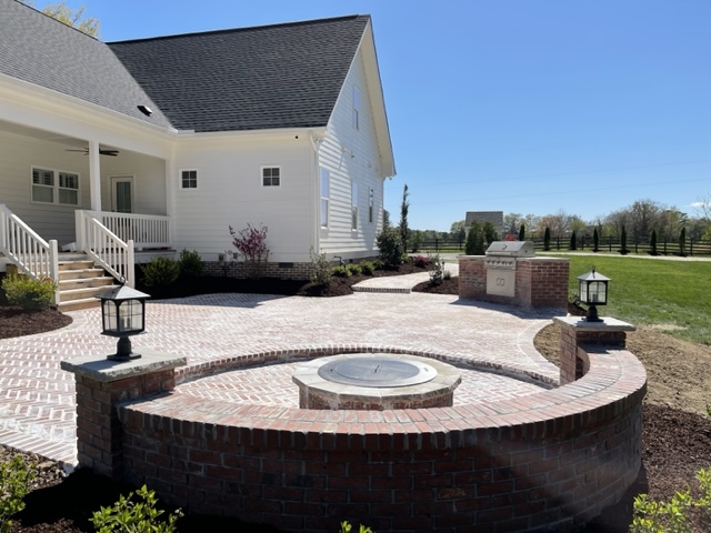 Elegant Outdoor Brick Patio Design