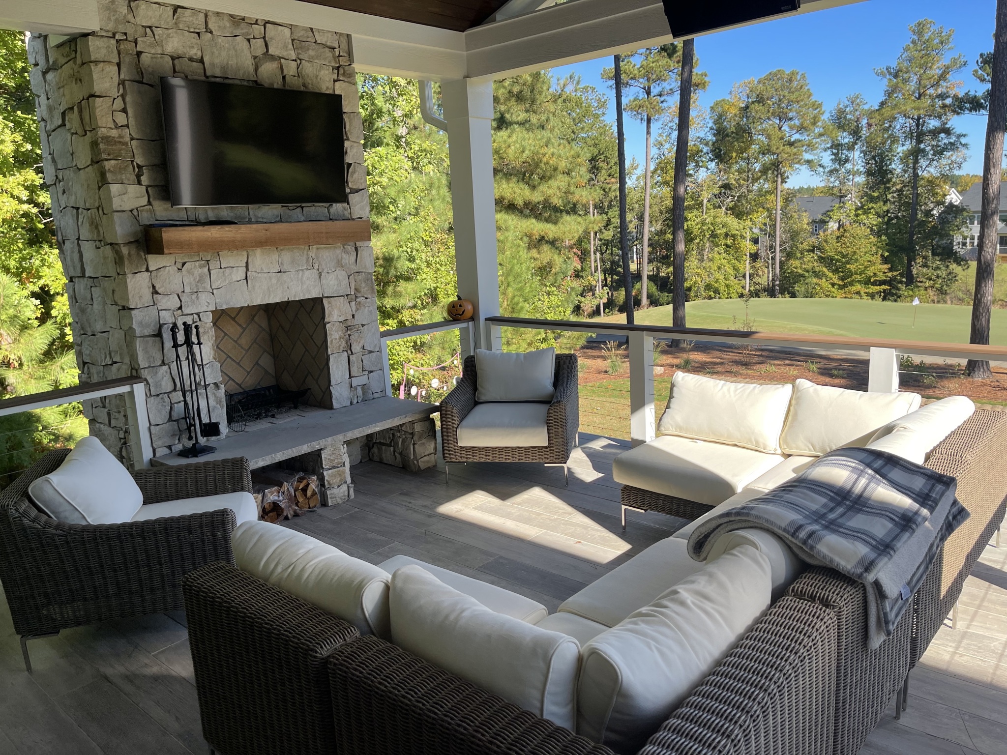 Outdoor Living with Golf View