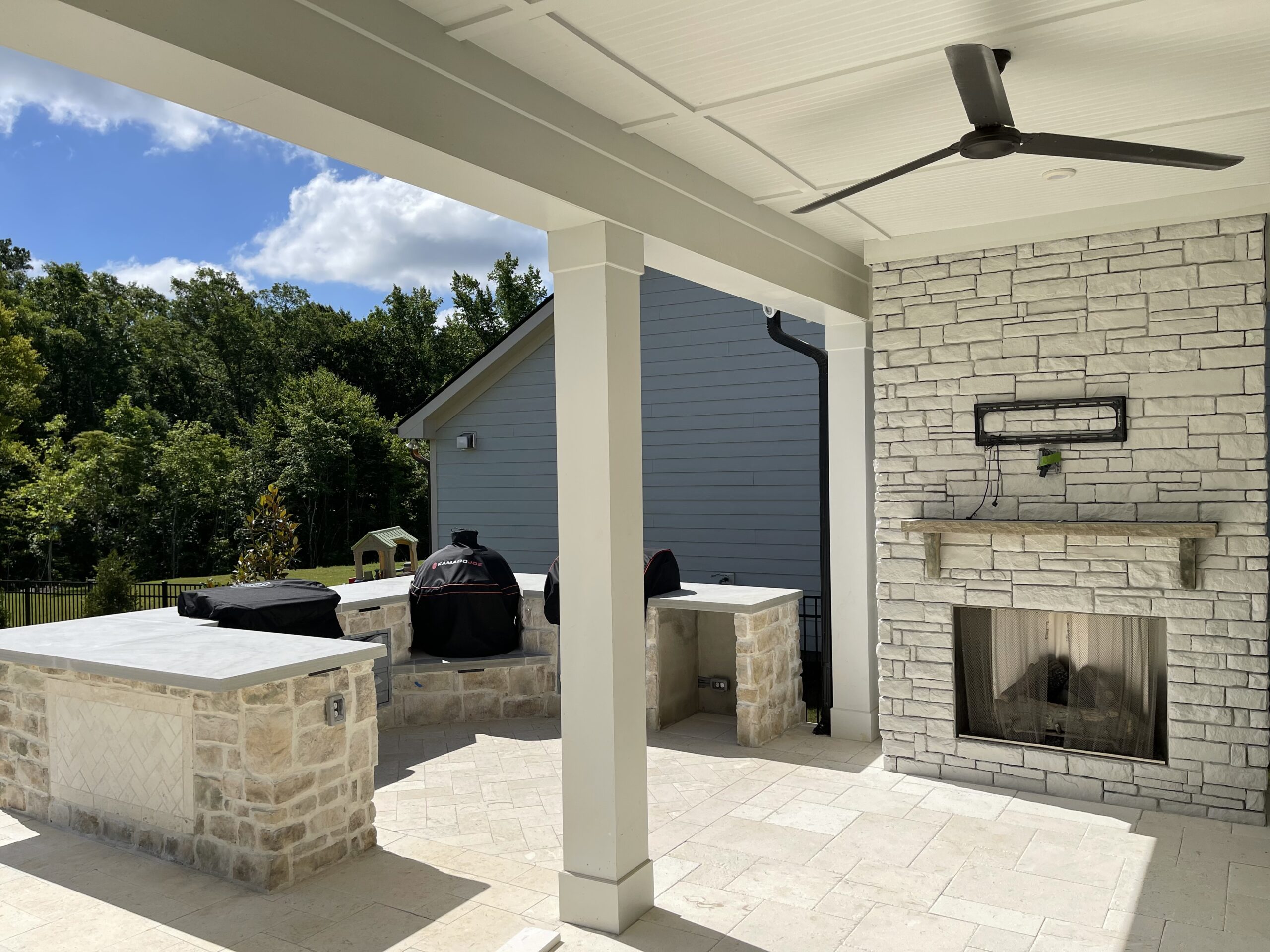 Beautiful Outdoor Patio with Fireplace